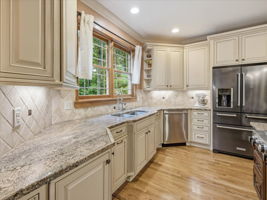 028-Kitchen