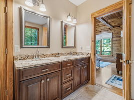 046-Primary Bathroom