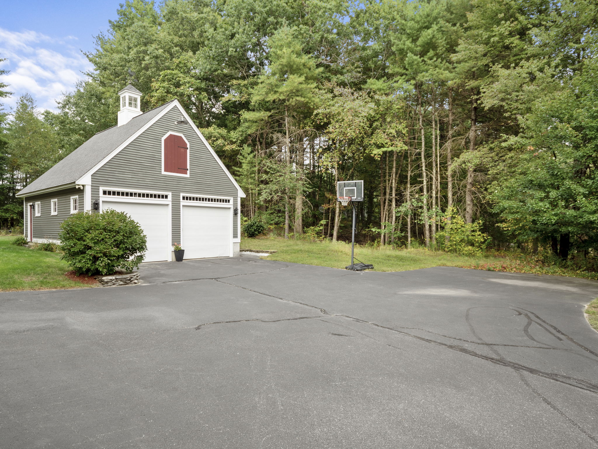 275 Pleasant St, Dunstable, MA 58