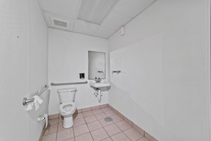  Photo 35