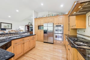 Sycamore Ct-0105-016.jpg