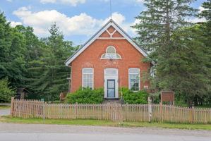  Photo 0