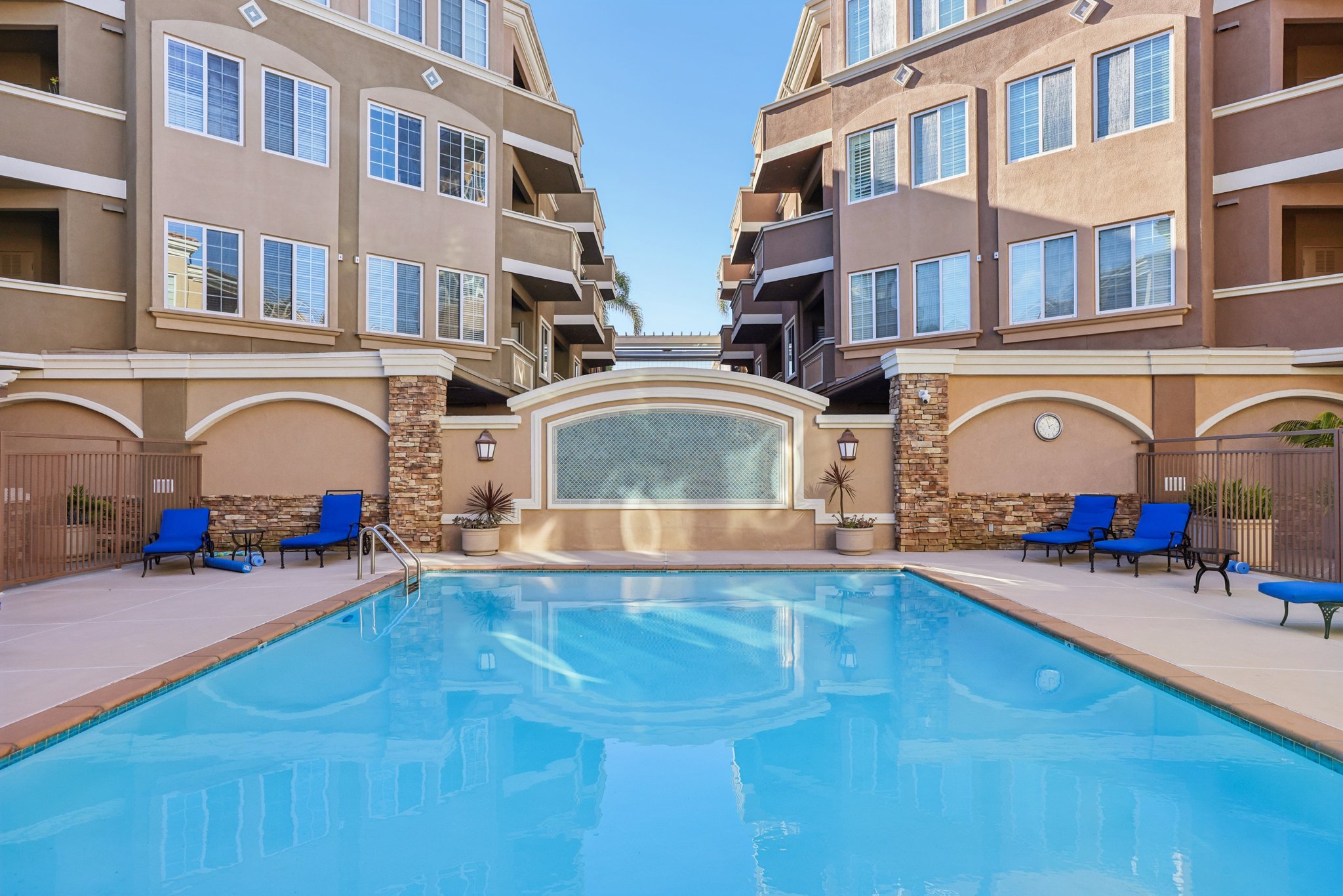 Artesia Blvd-1301-904.jpg