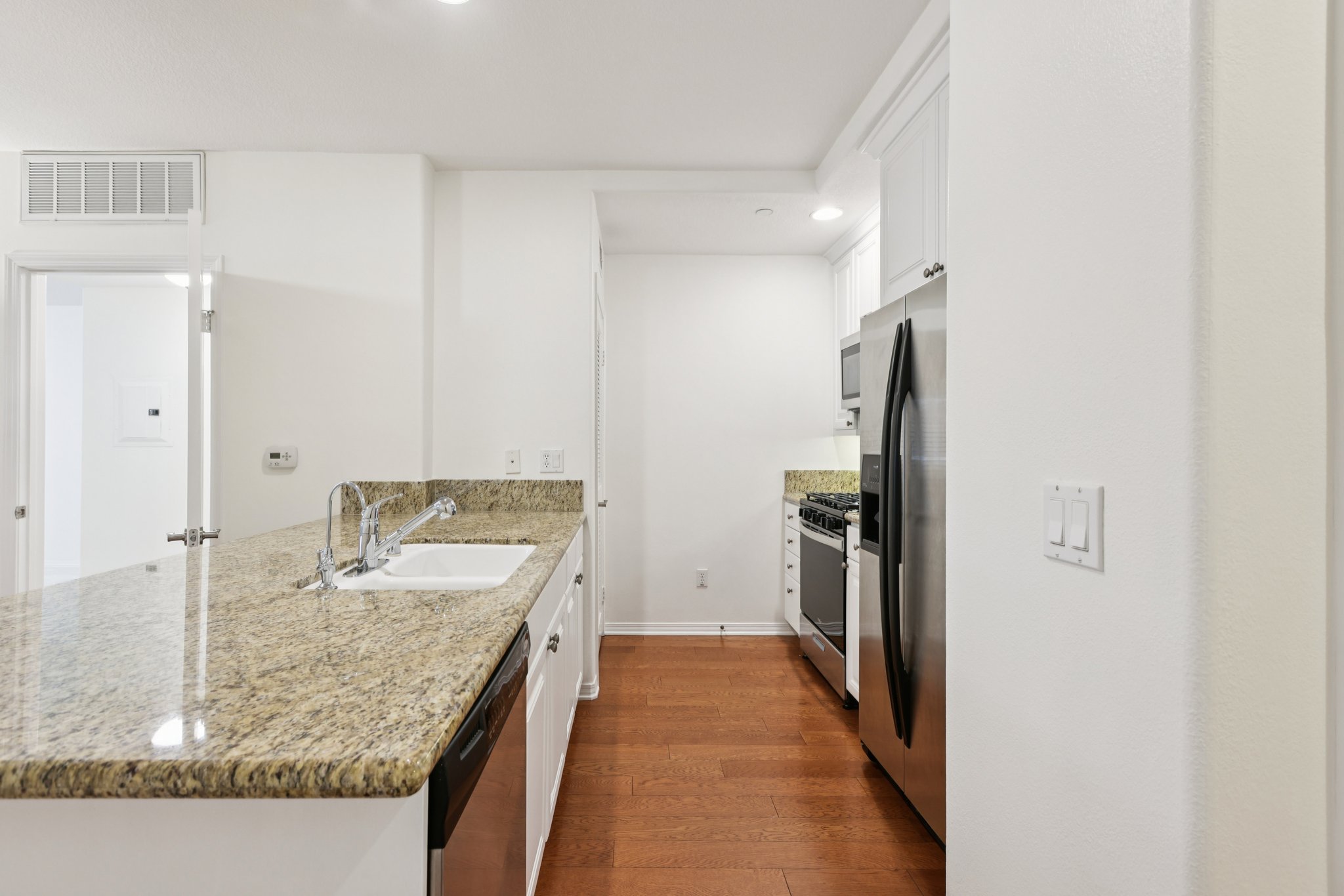 Artesia Blvd-S1301-008.jpg