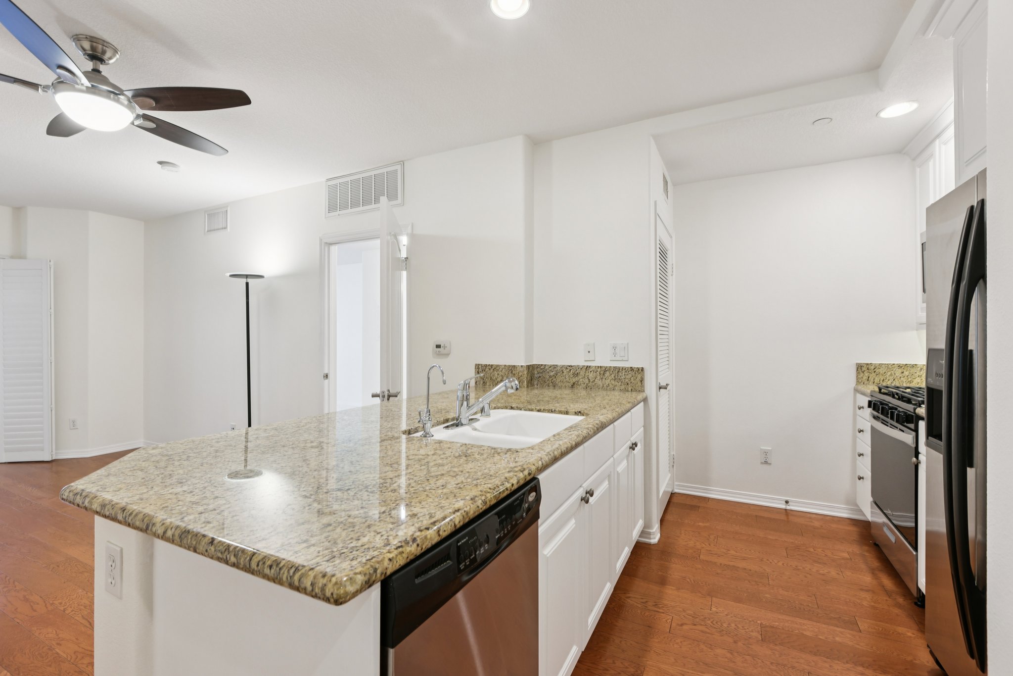 Artesia Blvd-S1301-009.jpg