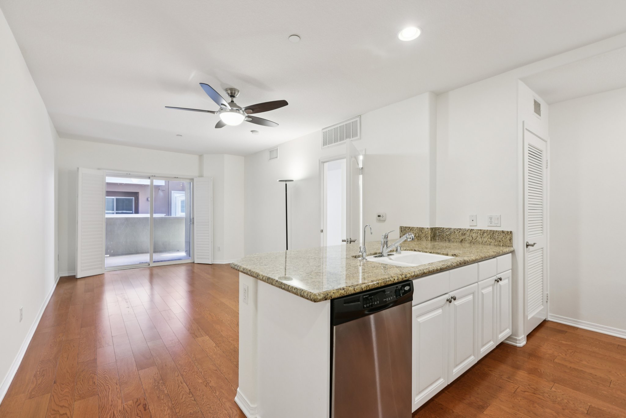 Artesia Blvd-S1301-011.jpg