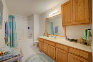 14 Bathroom