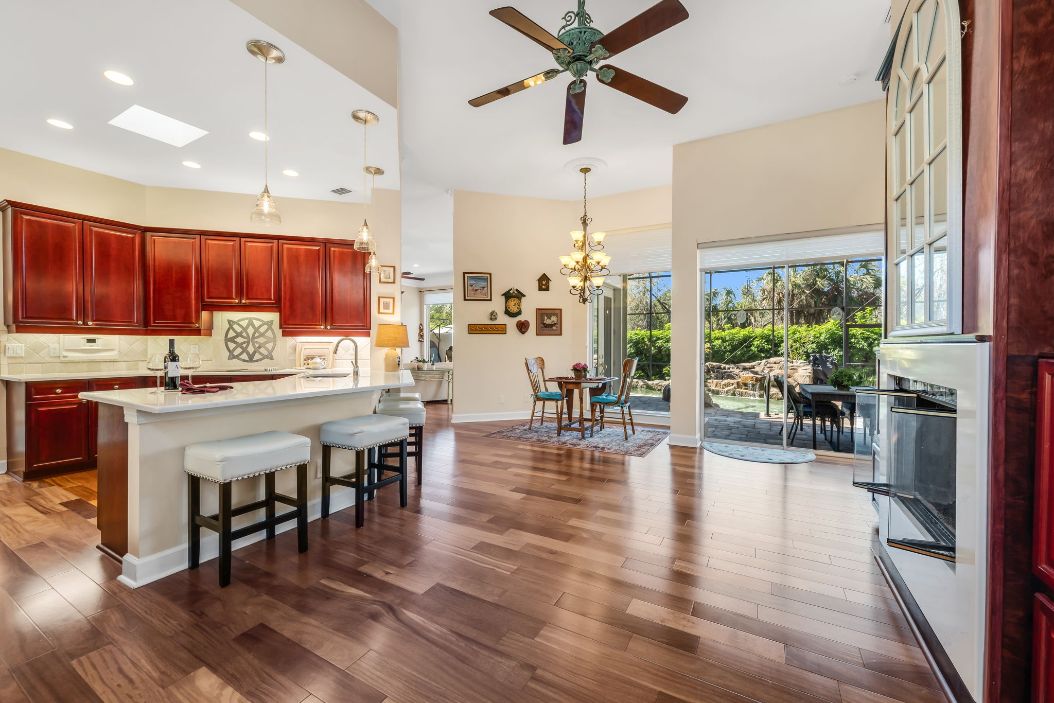 Family - Breakfast Bar