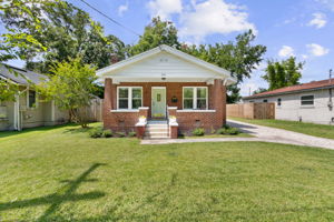 Welcome to 2751 Dellwood Ave