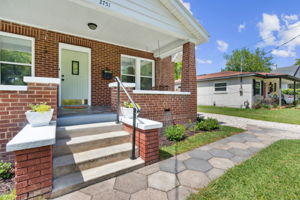 Front Entry Detail