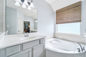 Chris Ridge Ct-S2507-031.jpg