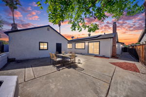  Photo 48