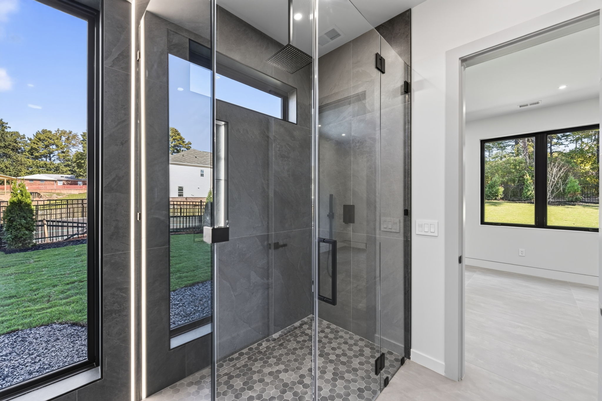  Photo 38