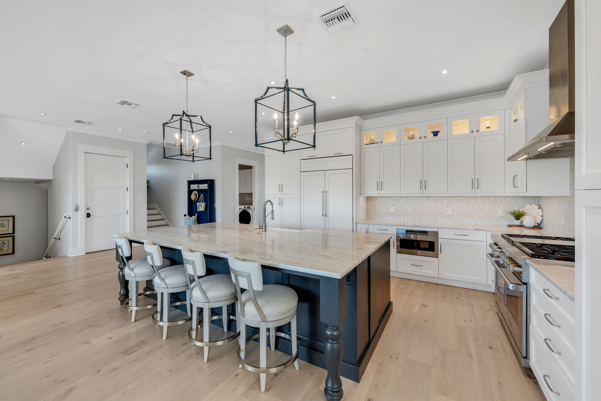 Breakfast Bar - Kitchen