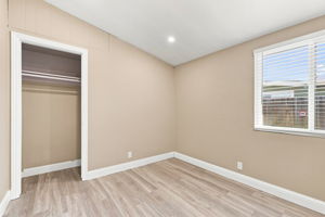 018_F8_27565 Verona Ave