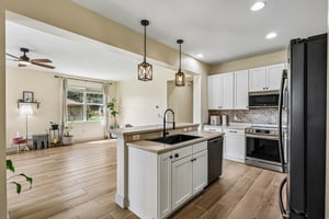 Breezy Meadow Rd-S1610-017.jpg