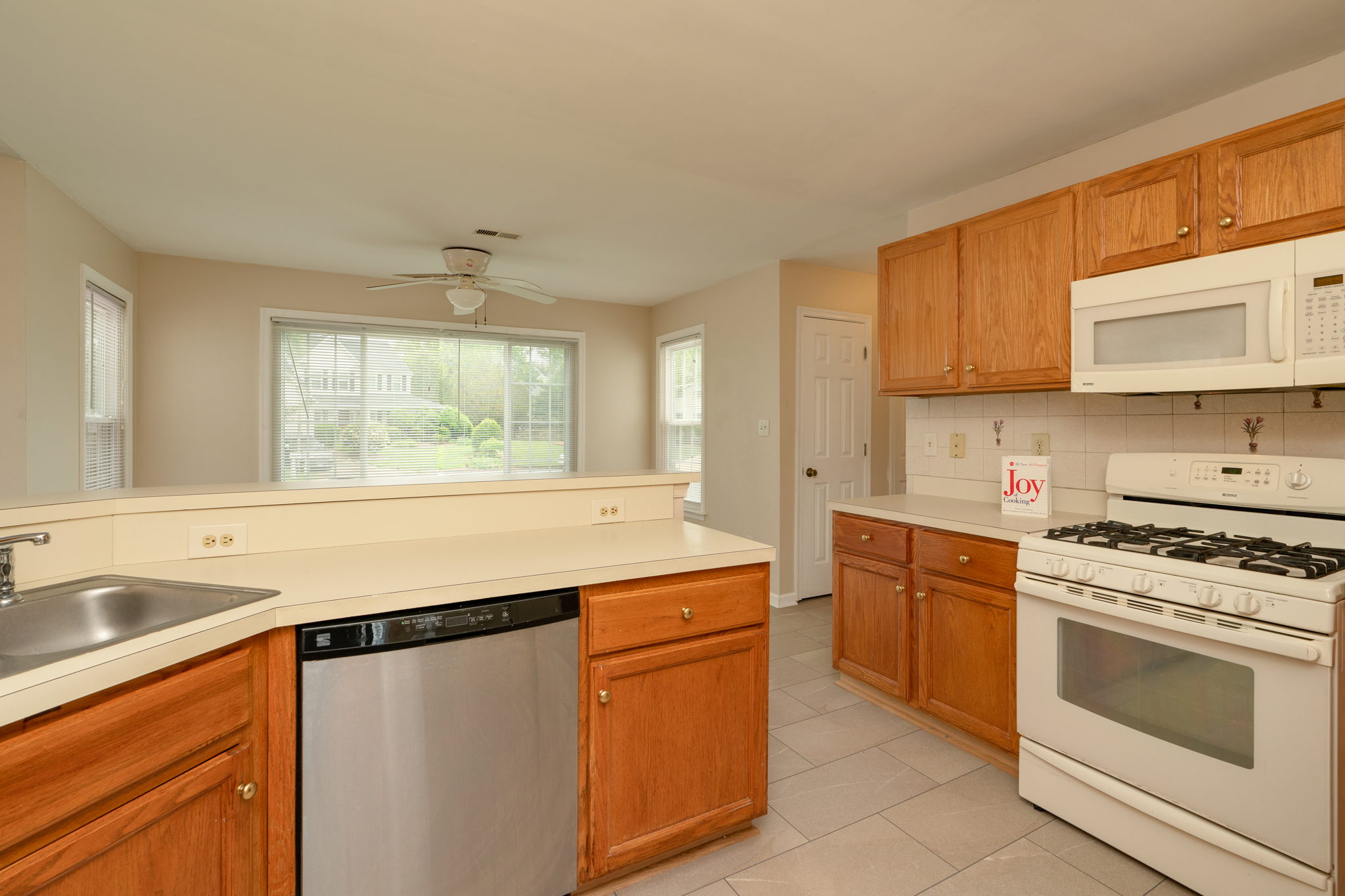 2757 Christopher Farms Dr, Virginia Beach, VA 23453, USA Photo 20