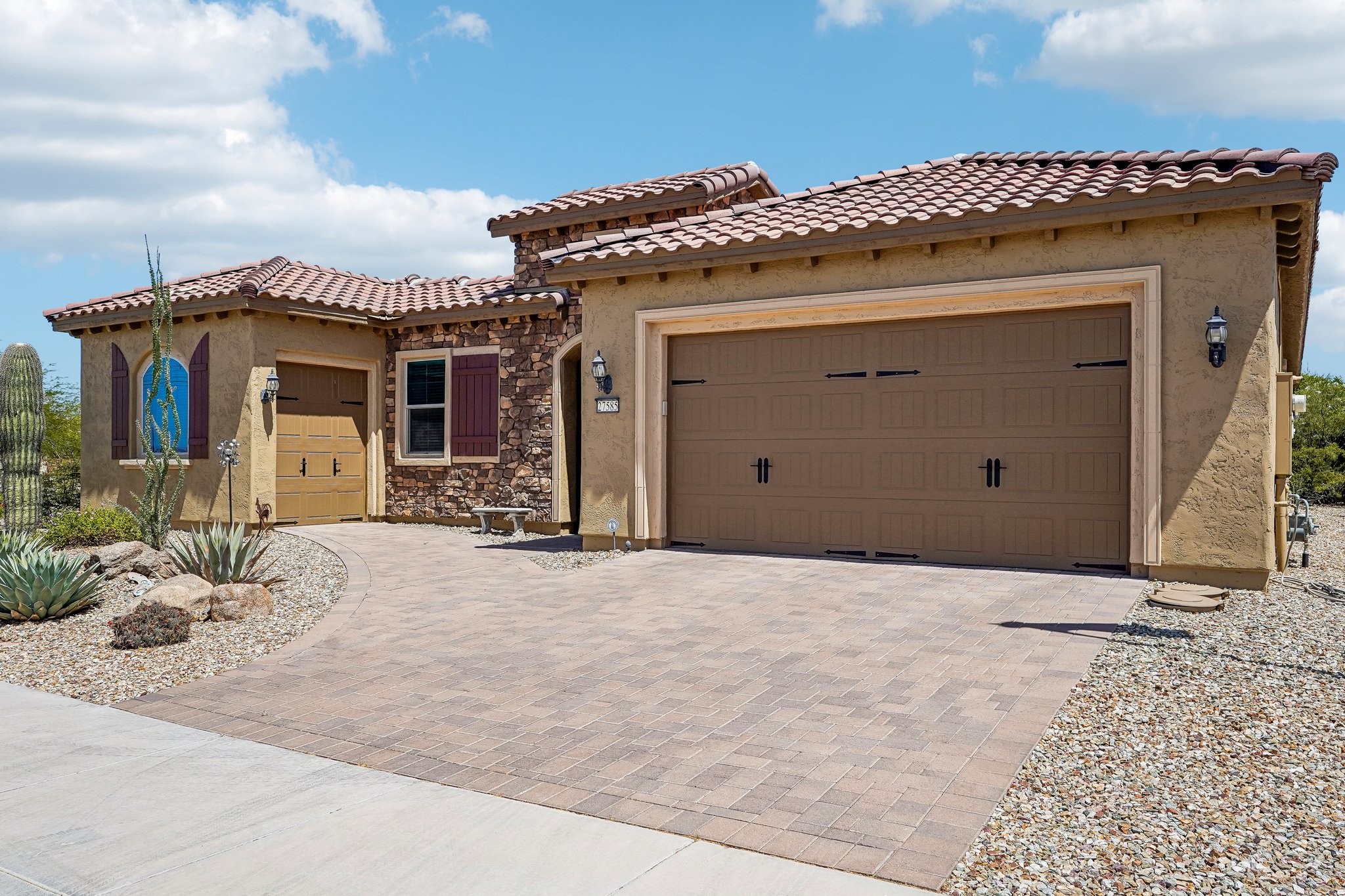 W Tonopah Dr-S2904-003.jpg
