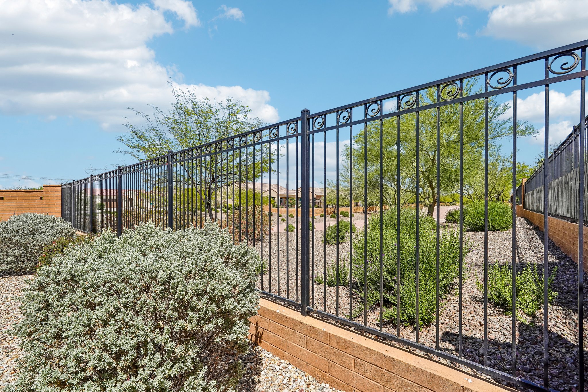 W Tonopah Dr-S2904-049.jpg