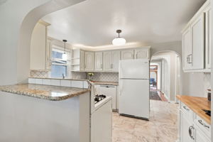  Photo 56