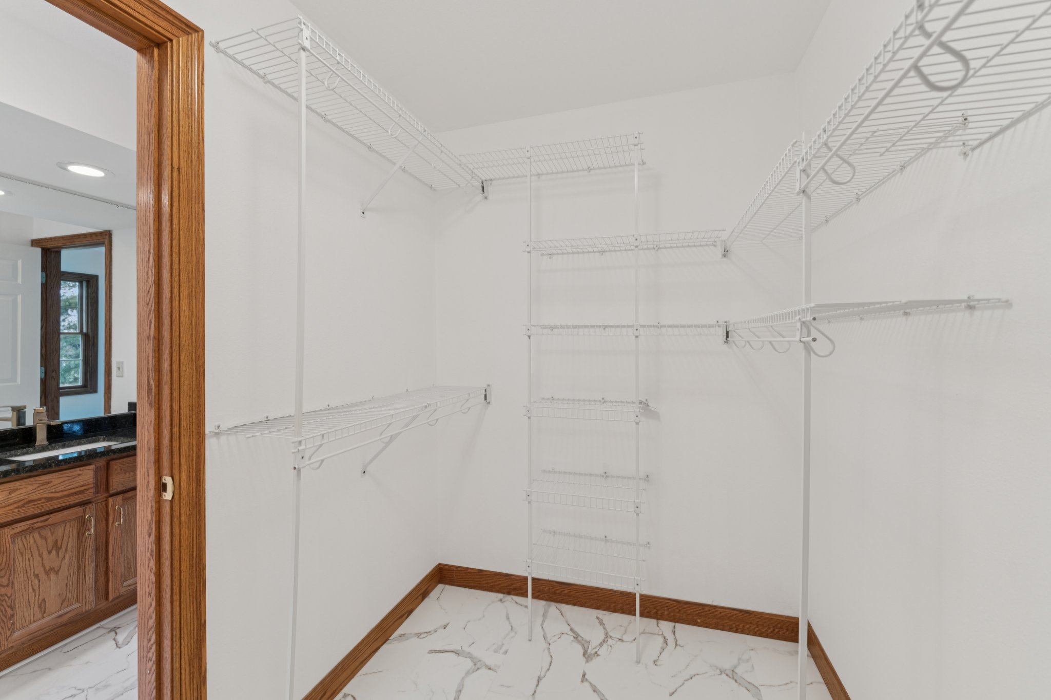 S Bayshore Dr-S1101-032.jpg