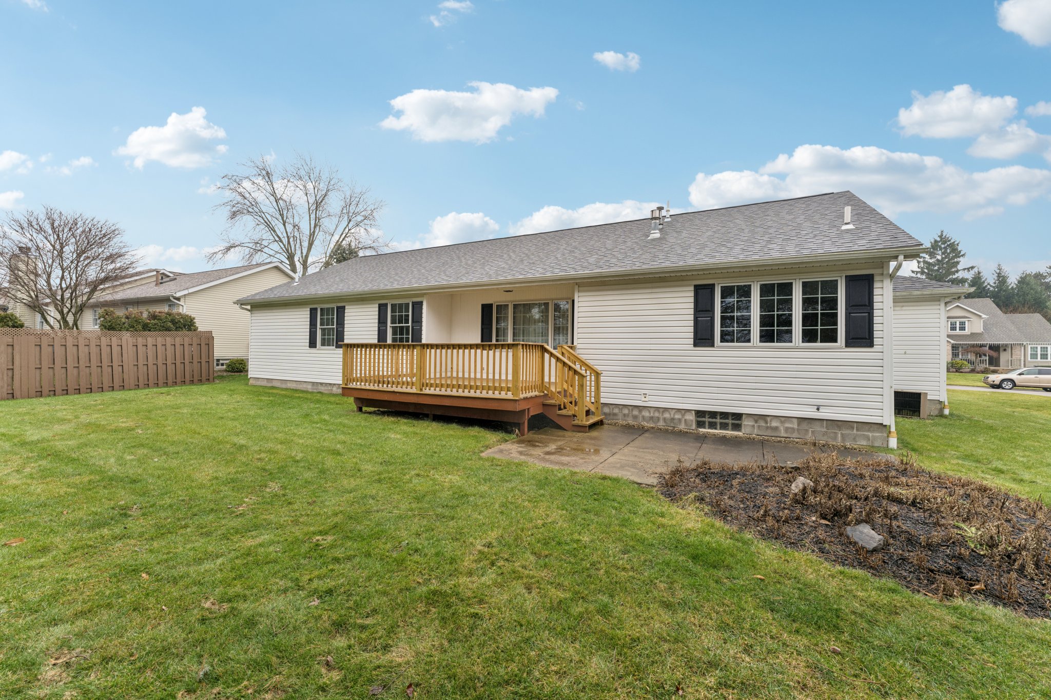 S Bayshore Dr-S1101-048.jpg