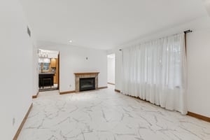 S Bayshore Dr-S1101-008.jpg