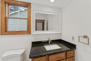 S Bayshore Dr-S1101-023.jpg