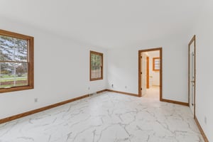 S Bayshore Dr-S1101-026.jpg