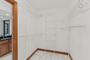 S Bayshore Dr-S1101-032.jpg