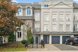 276 Spadina Rd Unit 4, Toronto ON — real estate photography by Amazing Photo Video