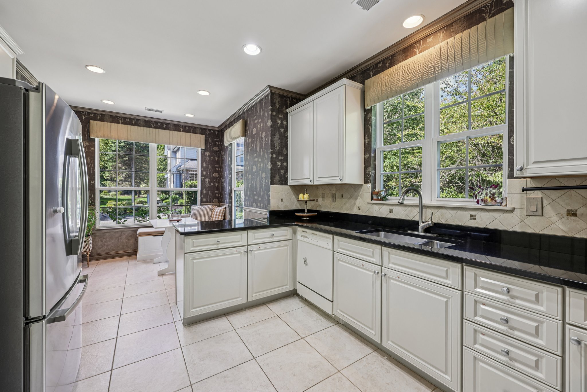 Woodlands Dr-S0909-018.jpg