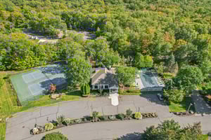 Woodlands Dr-0909-903.jpg