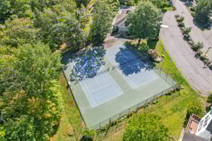 Woodlands Dr-0909-908.jpg