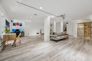 Woodlands Dr-S0909-011.jpg