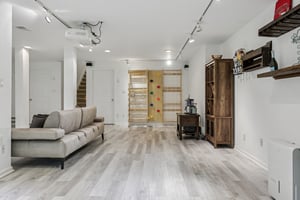 Woodlands Dr-S0909-012.jpg