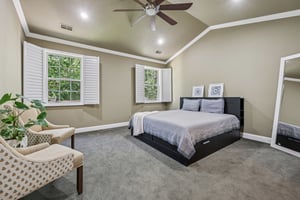 Woodlands Dr-S0909-026.jpg