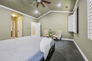 Woodlands Dr-S0909-028.jpg