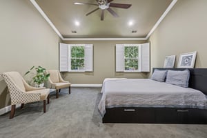 Woodlands Dr-S0909-029.jpg