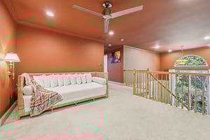 Woodlands Dr-S0909-036.jpg