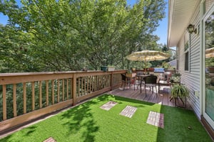 Woodlands Dr-S0909-044.jpg