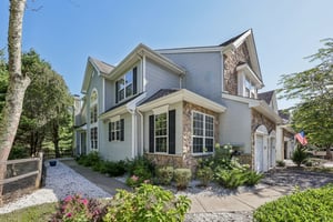 Woodlands Dr-S0909-048.jpg