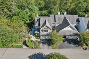 Woodlands Dr-S0909-056.jpg