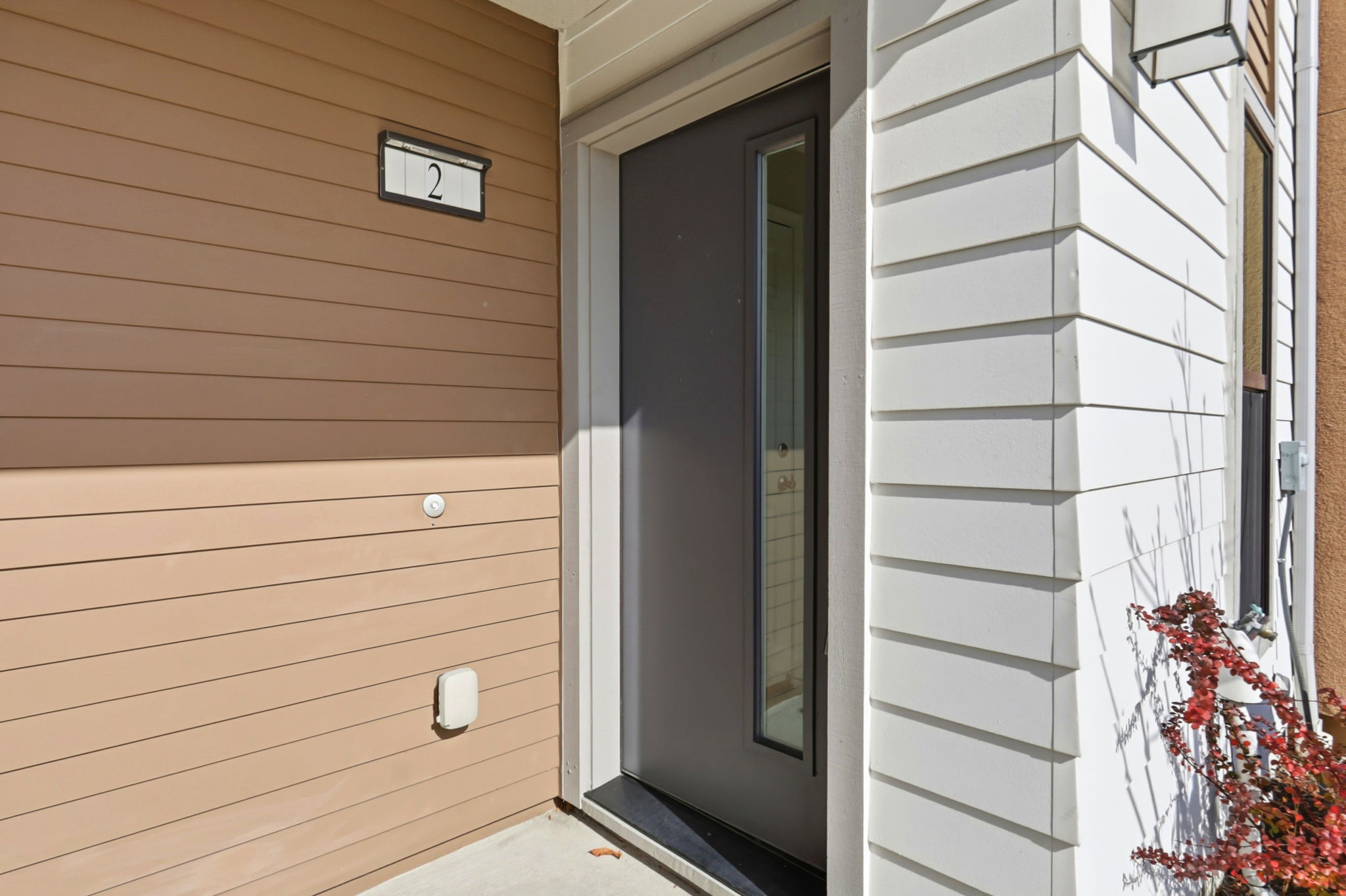 005_F8_2760 Ball Pl unit 2