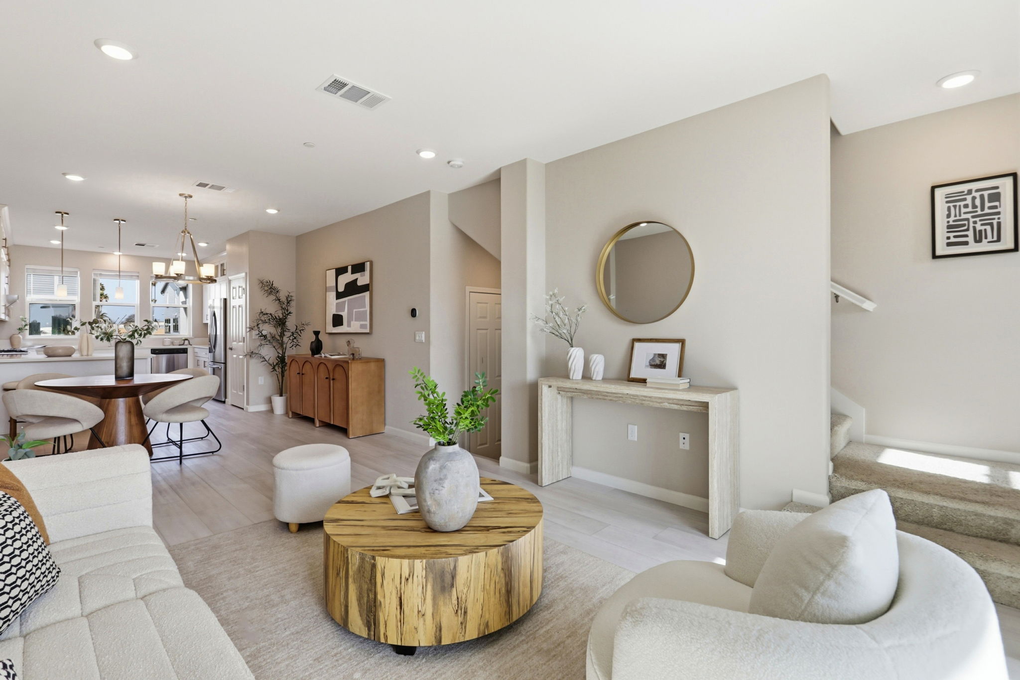 009_F8_2760 Ball Pl unit 2