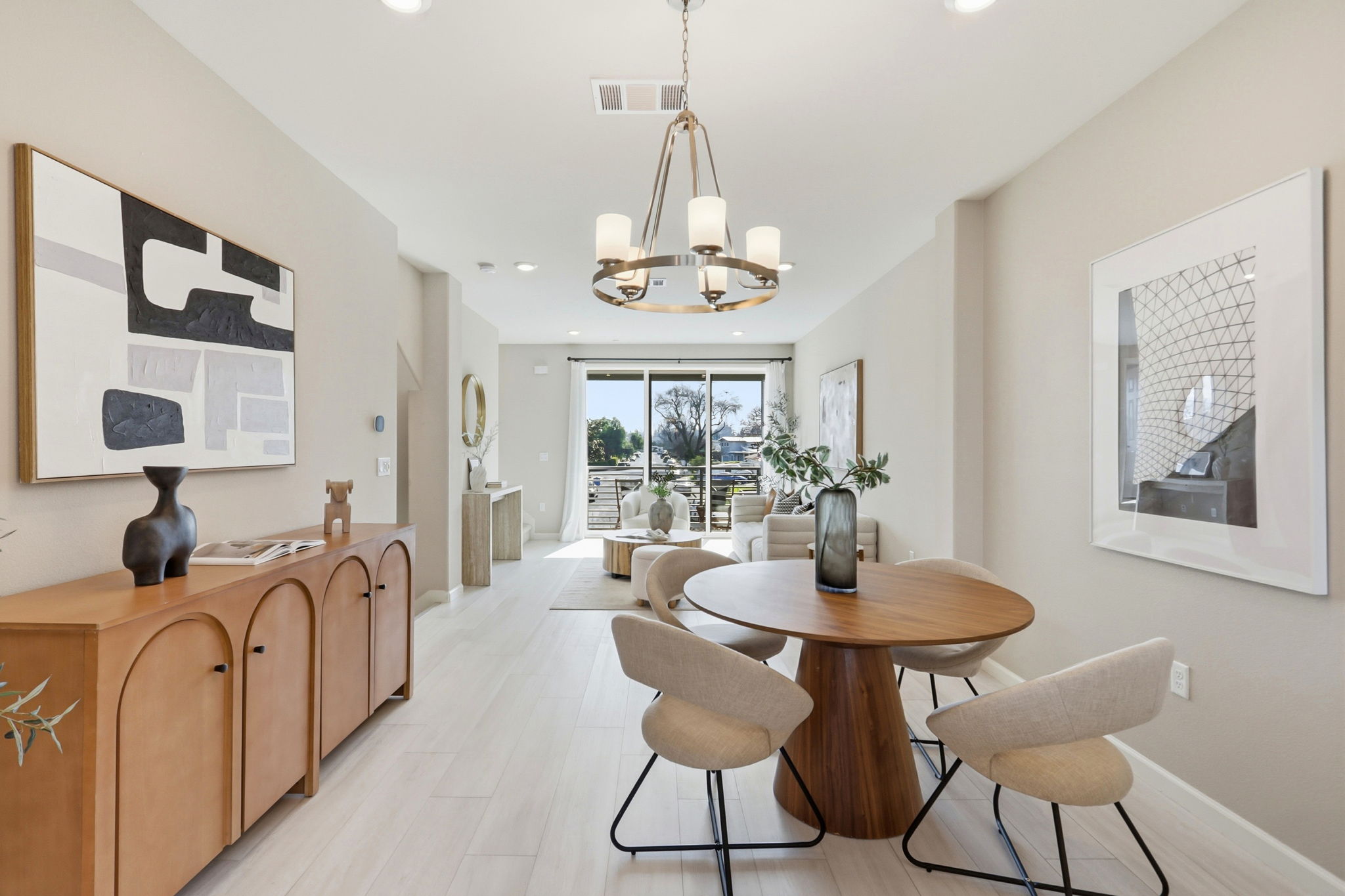 020_F8_2760 Ball Pl unit 2