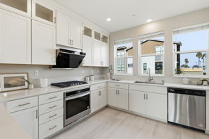 013_F8_2760 Ball Pl unit 2