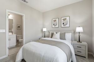 026_F8_2760 Ball Pl unit 2