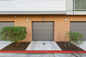 041_F8_2760 Ball Pl unit 2