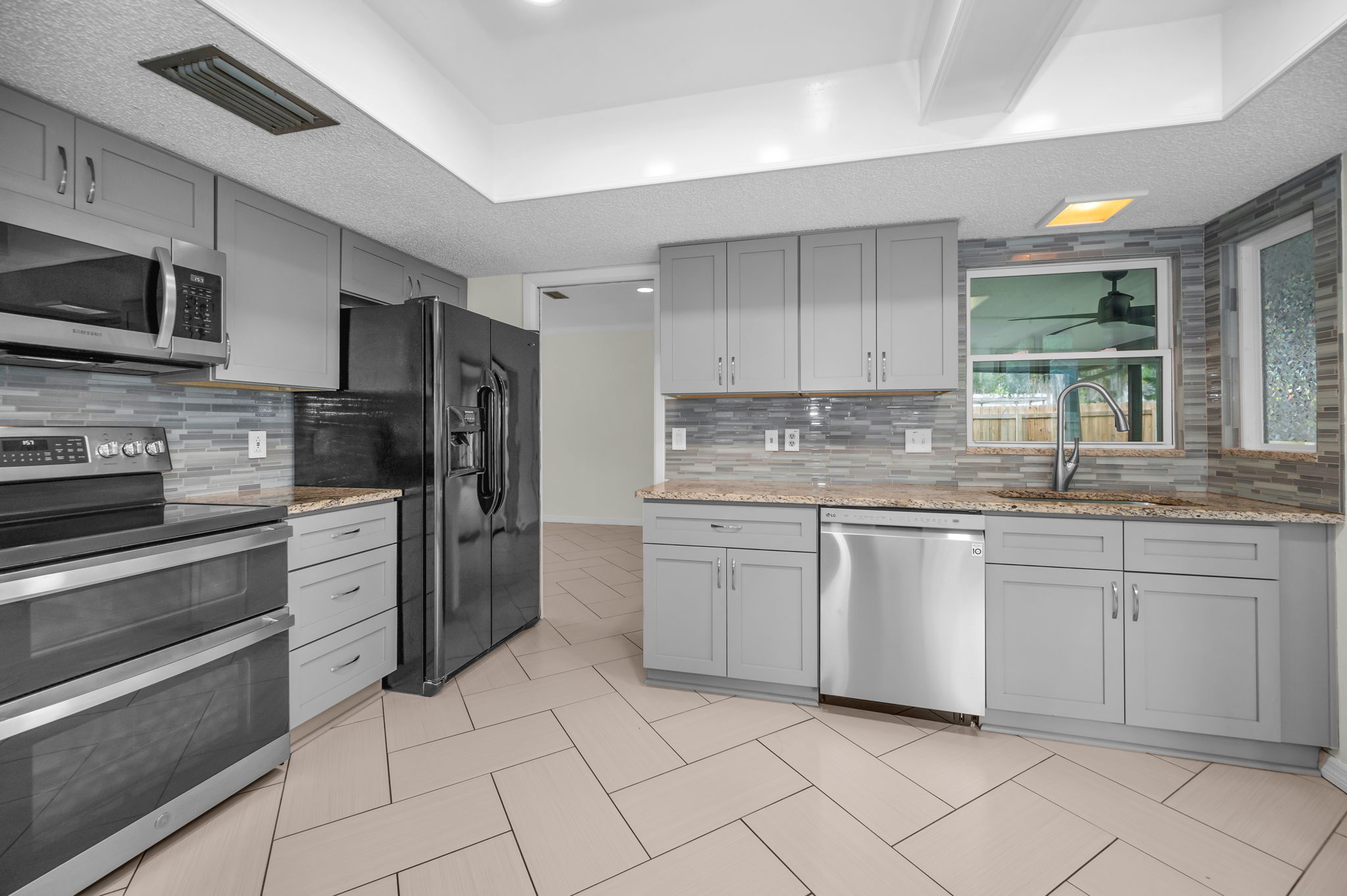 Kitchen2